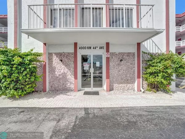 Lauderdale Lakes, FL 33319,4000 NW 44th Ave  #401