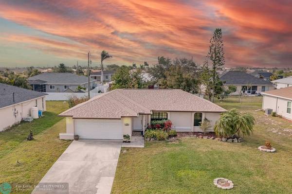 1210 NW 8th Pl, Cape Coral, FL 33993