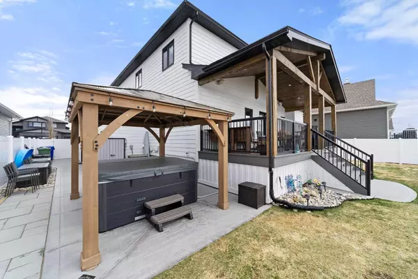 Olds, AB T4H 0G1,12 Coutts Close