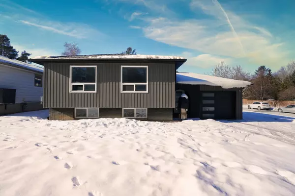 2326 25 Side Road, Innisfil, ON L9S 2G2