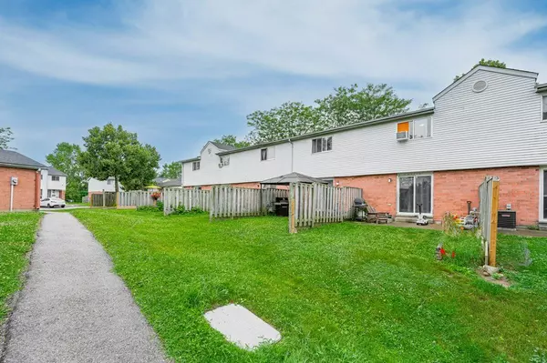 Guelph, ON N1H 8B4,40 Imperial RD N #8