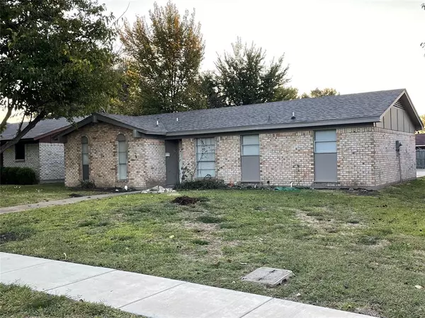 902 E Oates Road, Garland, TX 75043