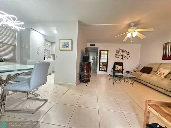 Deerfield Beach, FL 33442,136 Prescott G  #136