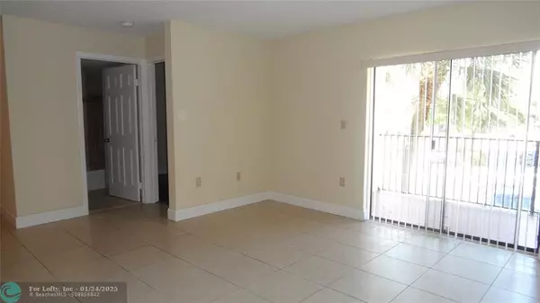 Pembroke Pines, FL 33025,351 Palm Way  #201