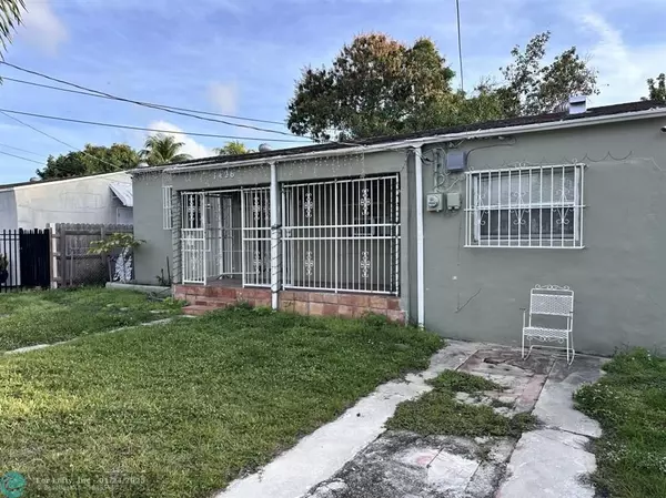 1426 NW 28th St, Miami, FL 33142