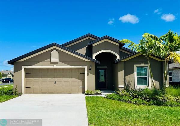 1500 Festivity Lane, Fort Pierce, FL 34947