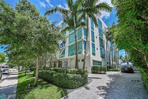 Fort Lauderdale, FL 33301,353 Sunset Dr  #402