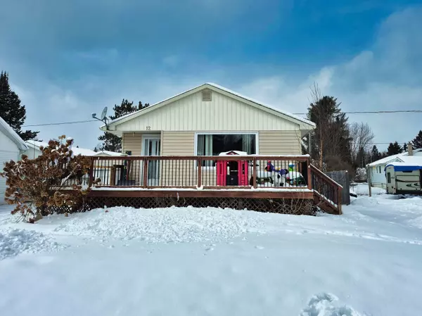 Haliburton, ON K0L 1M0,12 Hemlock ST