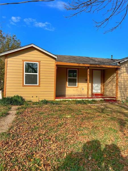 211 Glover Street, Sulphur Springs, TX 75482