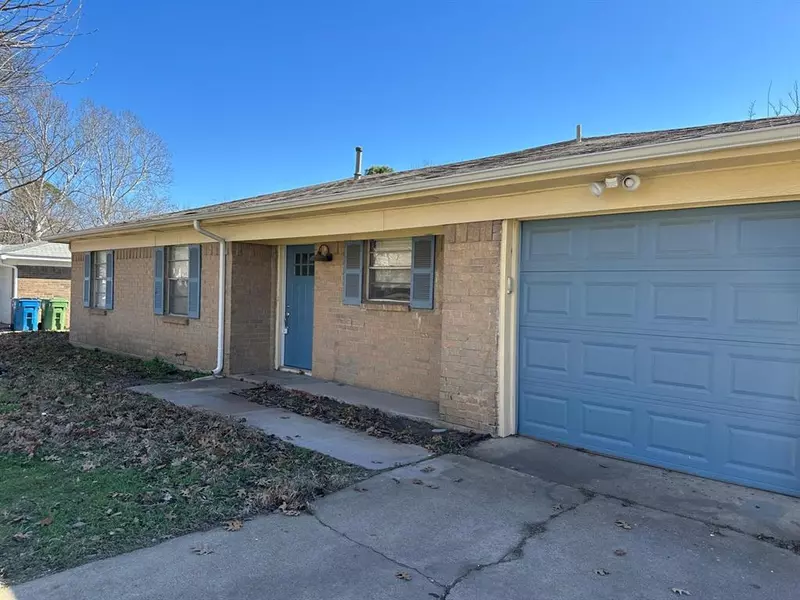 656 E Jones Street, Lewisville, TX 75057