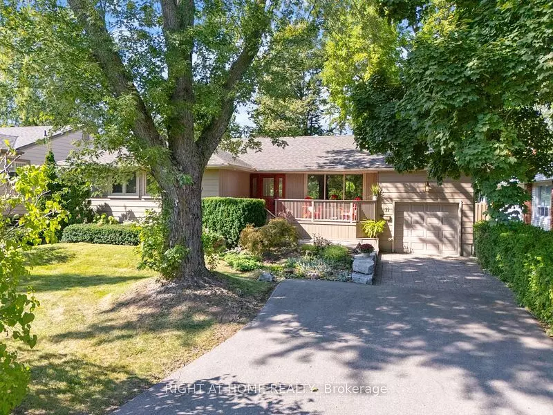 Richmond Hill, ON L4C 4A6,111 Mill ST