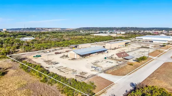 520 Tradeway Drive, Mineral Wells, TX 76067