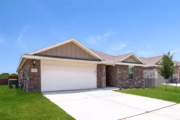 6145 Pathfinder Trail, Fort Worth, TX 76179