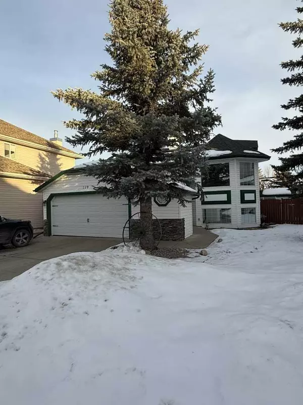 119 Sheep River Bay, Okotoks, AB T1S 1R3