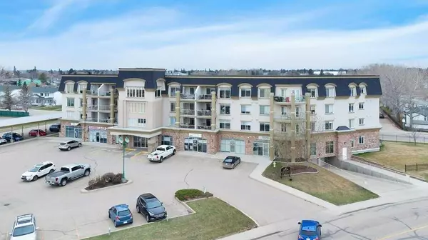 4425 heritage WAY #306, Lacombe, AB T4L 2P4