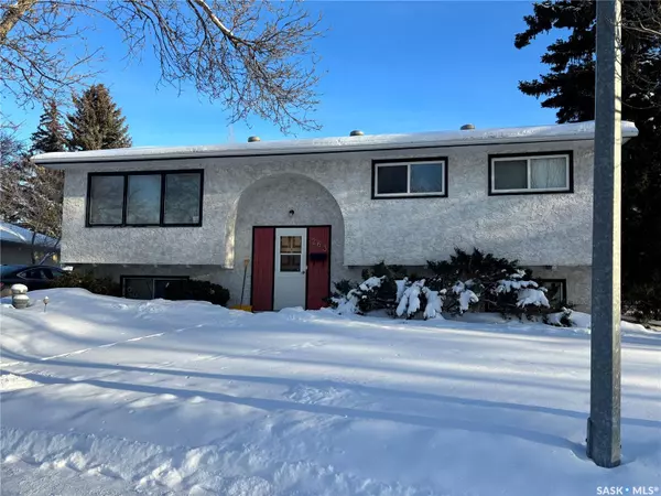 263 Fairview ROAD,  Regina,  SK S4R 5V1