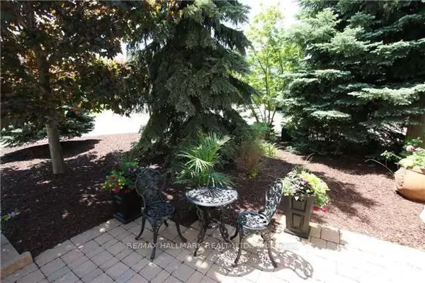 Mississauga, ON L5W 1C3,6873 Shade House CT