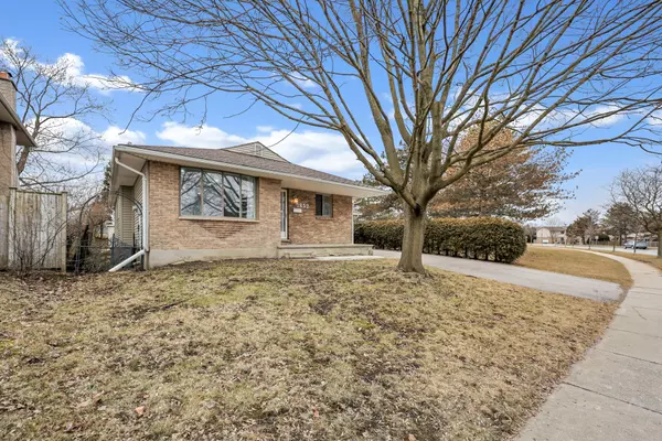 London, ON N6G 3N4,1852 Aldersbrook RD