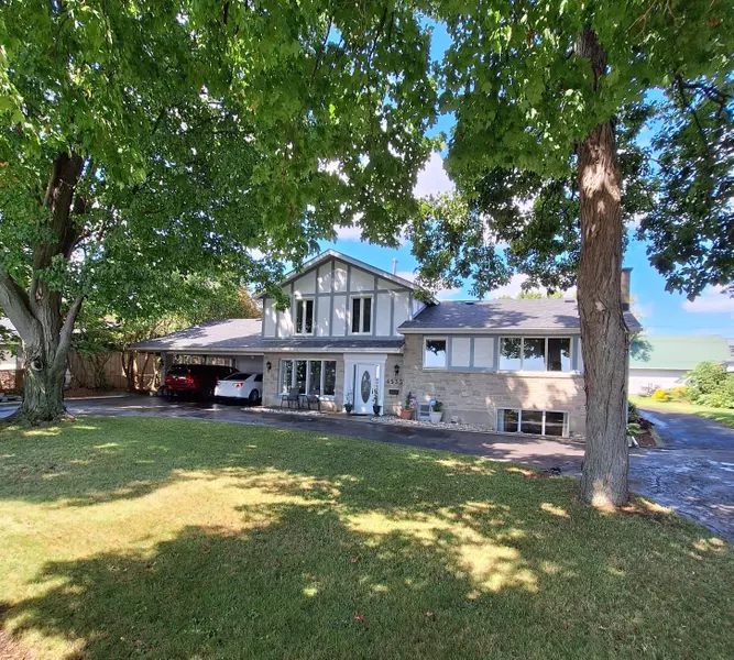 4535 Bath RD, Lennox & Addington, ON K7N 1A6