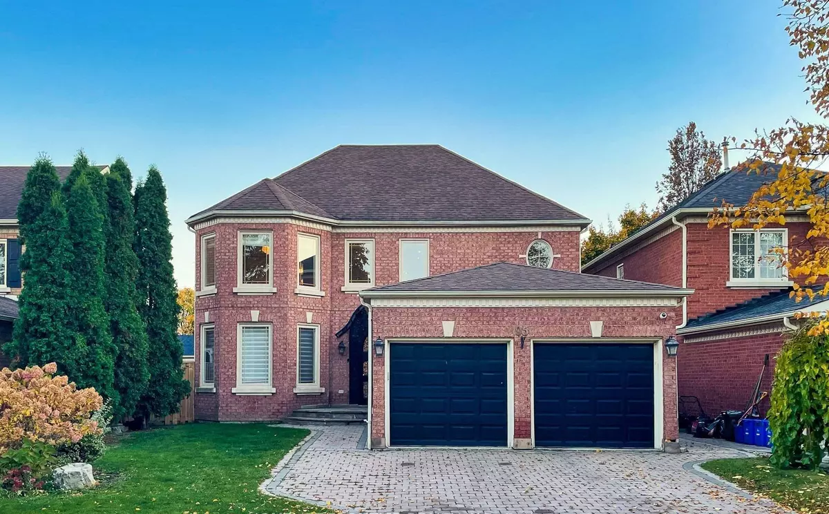 Richmond Hill, ON L4C 9E1,95 Theobalds CIR