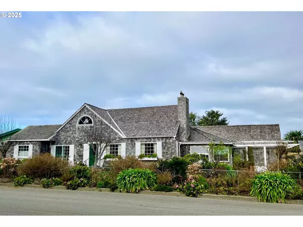 Bandon, OR 97411,640 8TH ST SW