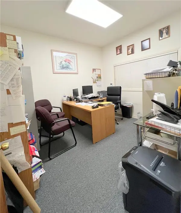 60-60 Fresh Pond RD, Maspeth, NY 11378
