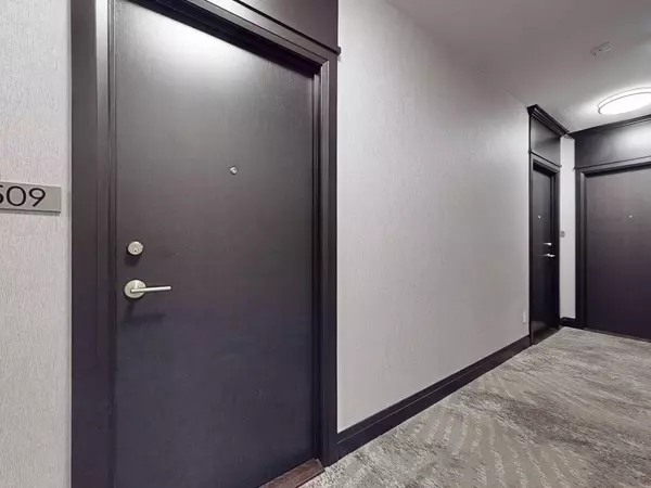 Mississauga, ON L5B 1P2,3504 Hurontario ST #2509