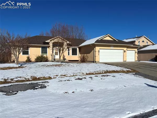 549 S Putter DR, Pueblo West, CO 81007