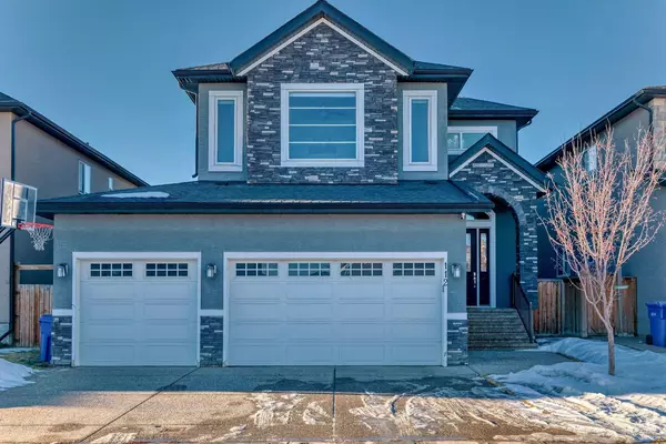 112 Kinniburgh CIR, Chestermere, AB T1X0T9