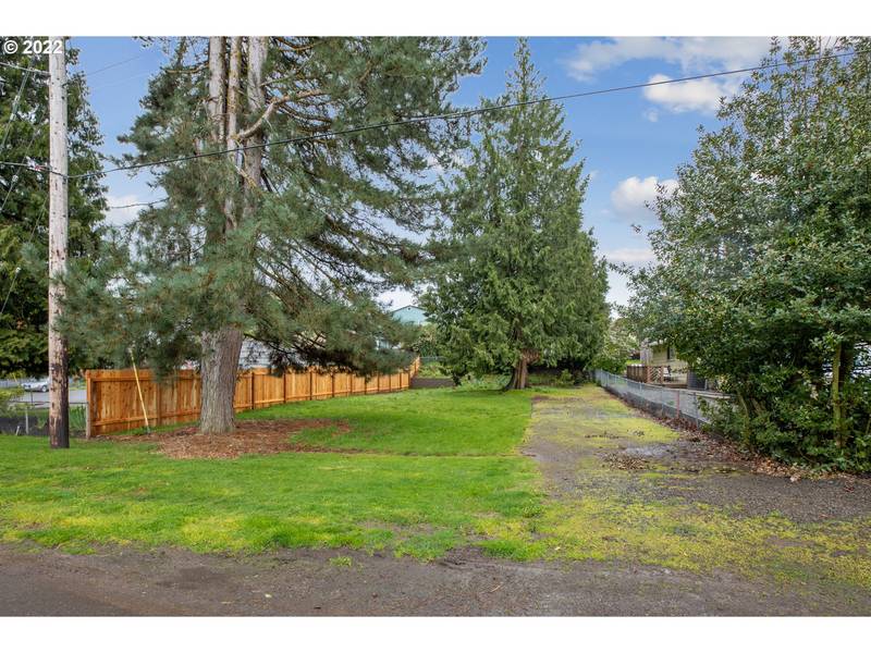 2530 CAMBRIDGE ST, West Linn, OR 97068