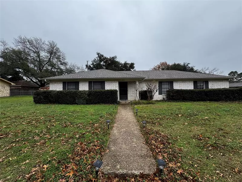 317 Fairmont Avenue, Corsicana, TX 75110