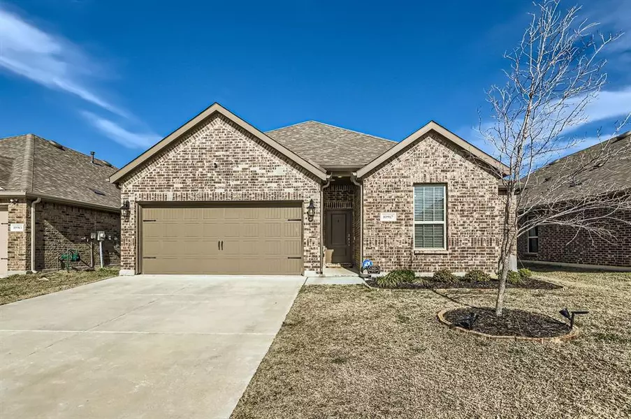 10917 Ranchera Drive, Aubrey, TX 76227