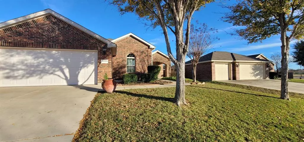 3700 Fallmeadow Street, Denton, TX 76207