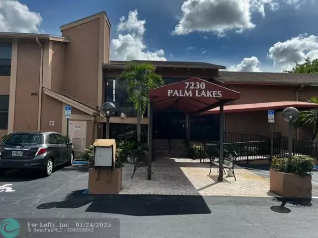 7320 Lake Circle Dr  #407, Margate, FL 33063