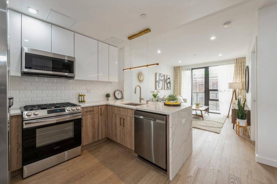 Brooklyn, NY 11233,279 Sumpter ST #2A