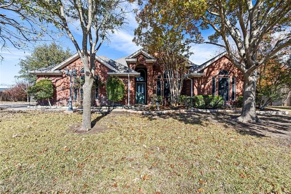 107 Old Ford Road, Willow Park, TX 76087