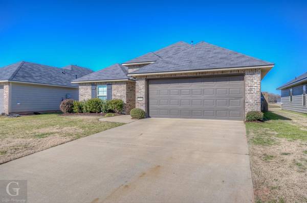 4184 Grassy Lake Drive, Bossier City, LA 71111