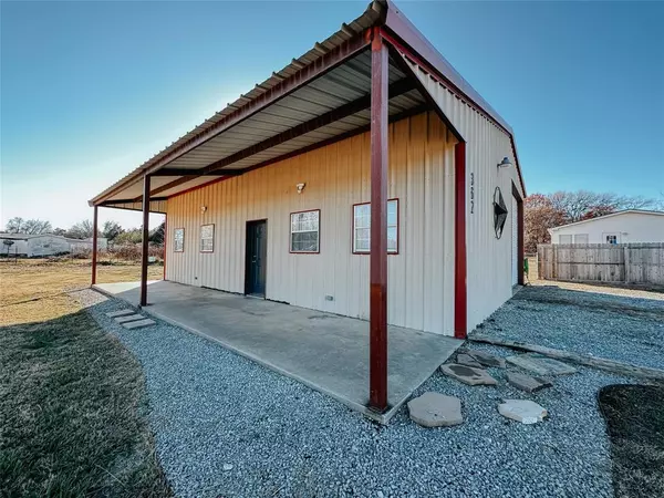 362 Fisherman Road, Pottsboro, TX 75076