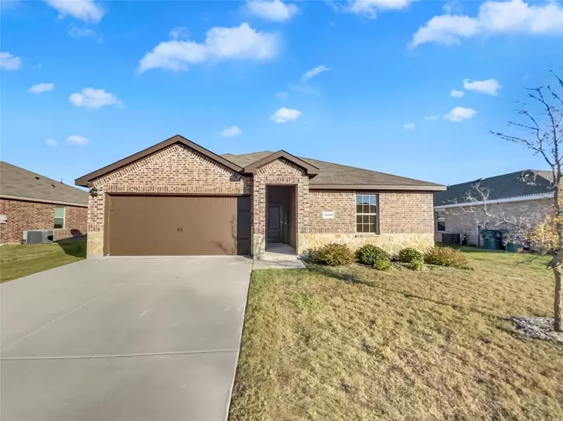 1319 Lowhill Drive, Royse City, TX 75189