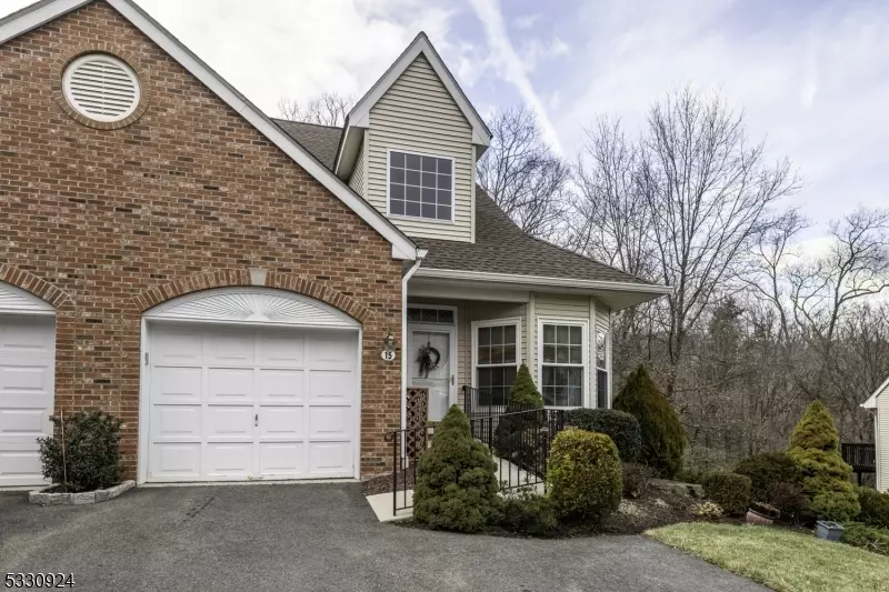 15 Lafayette St, West Milford Twp., NJ 07480