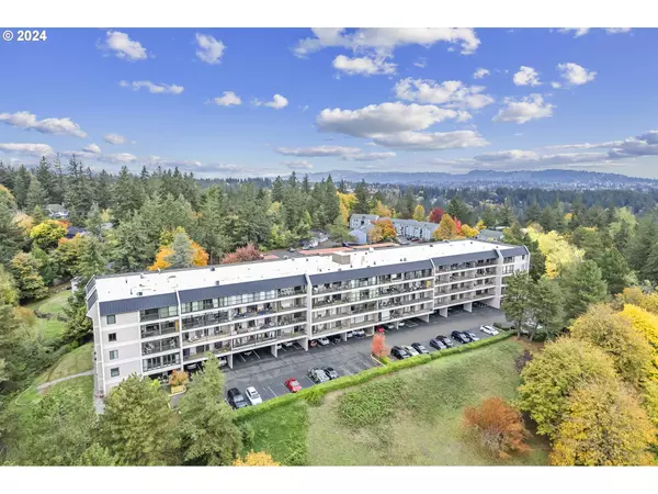 45 EAGLE CREST DR #219, Lake Oswego, OR 97035