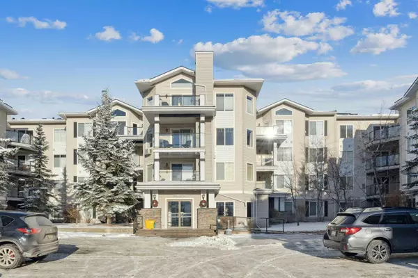 345 Rocky Vista PARK NW #212, Calgary, AB T3G 5K6