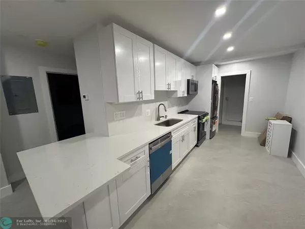 Fort Lauderdale, FL 33312,4951 SW 28th Ter  #2