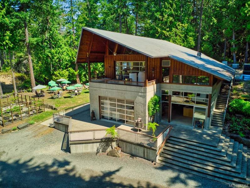 6621 Harbour Hill Dr, Pender Island, BC V0N 2M1