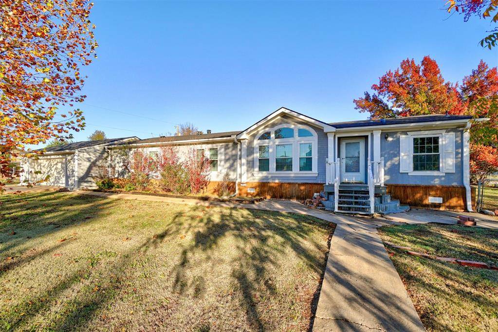 101 E Broadway Avenue, Cashion, OK 73016