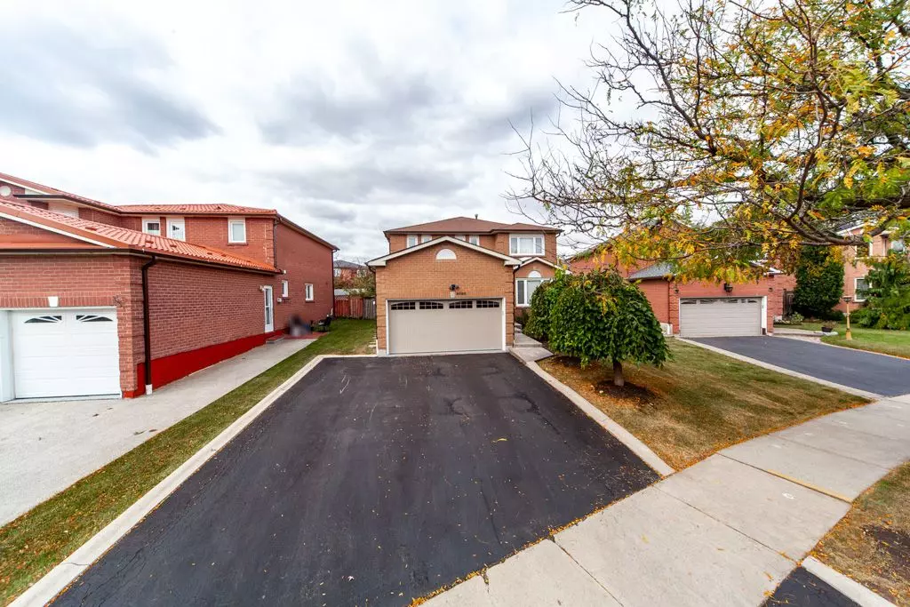 Mississauga, ON L5R 1P5,4485 Weymouth Commons CRES