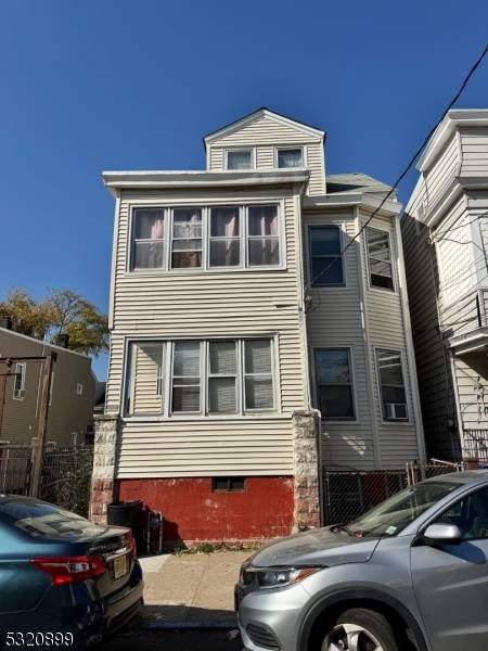 104 Highland St, Paterson City, NJ 07524