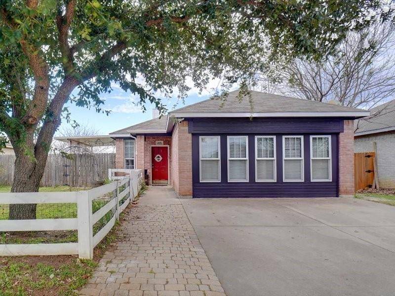 2405 Wildwood Lane, Denton, TX 76210