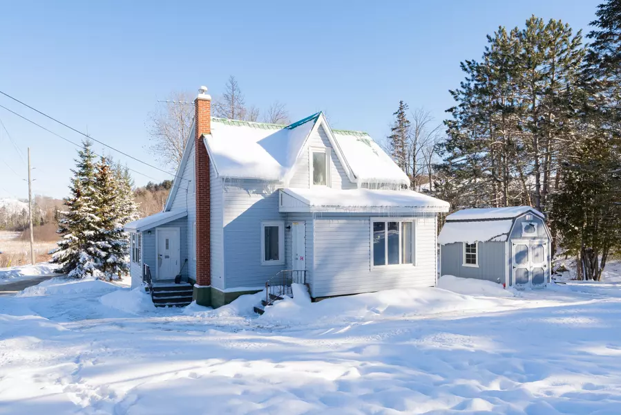 108 Brunel RD, Muskoka, ON P1H 1R2