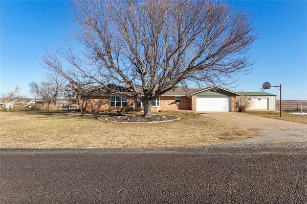 11224 N 2440 Road, Weatherford, OK 73096